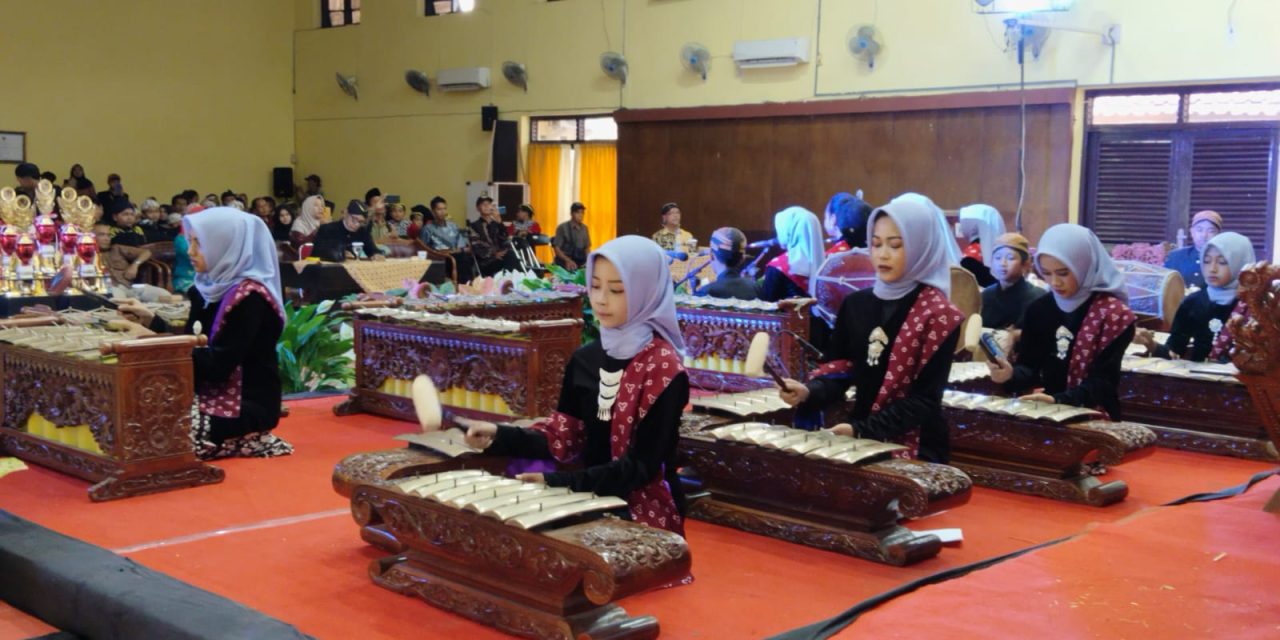 Minat Siswa SMP Negeri 1 Kemranjen terhadap Seni Budaya Karawitan